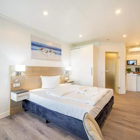 Waterfront Apartament