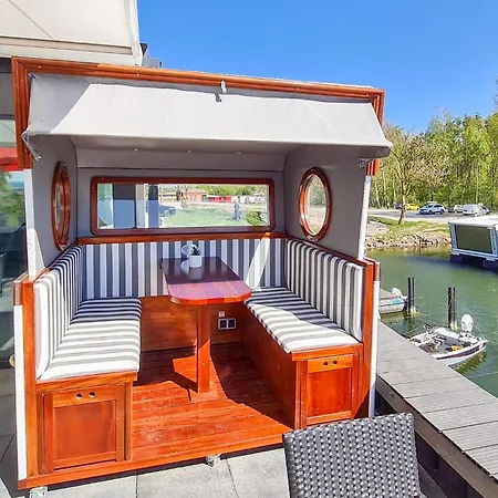 Waterfront Apartament