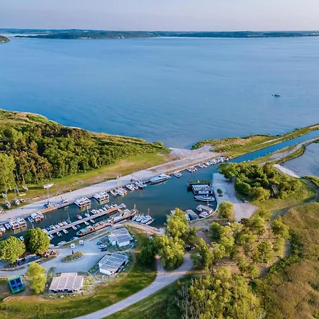 Waterfront Apartament Sagard